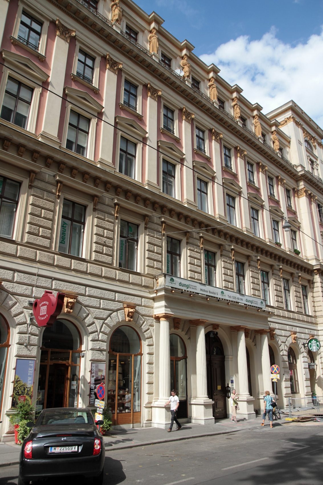Anton von Eiselsberg' house, Vienna - 01.jpg